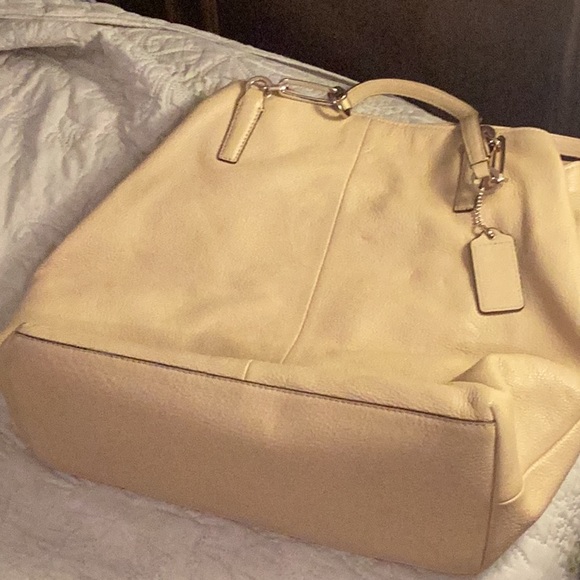 Coach tote - Picture 3 of 4